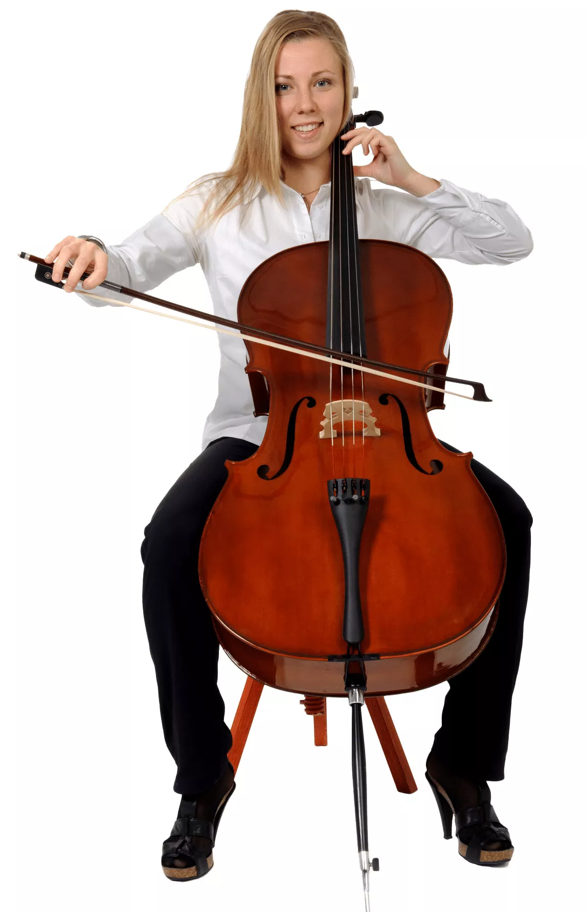 Cellist receiving expert music college admissions help for conservatory applications